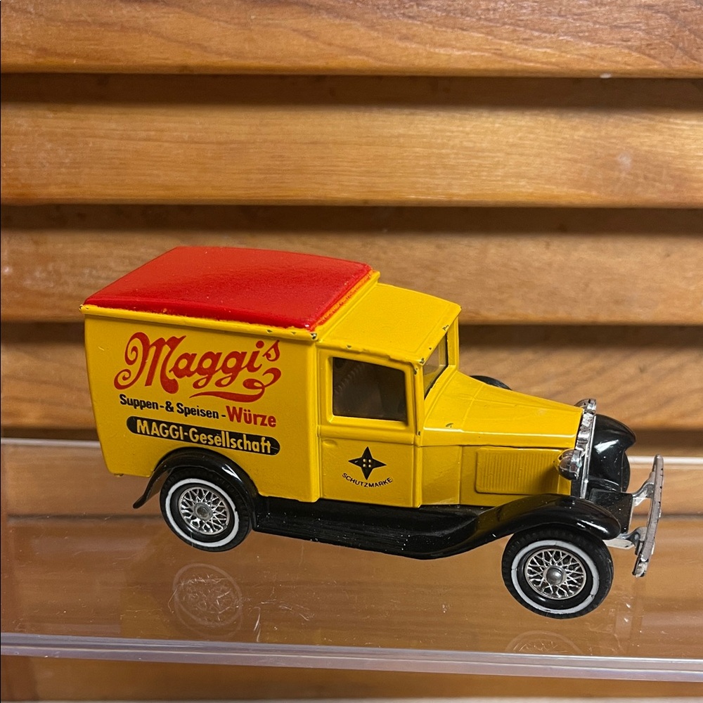 Matchbox Models of Yesteryear 1930 Model A Van